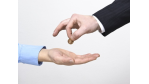 Weniger Jobs für Absolventen: Einstiegsgehälter stagnieren - Foto: Fotolia, J. Münch