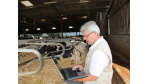 Hightech im Kuhstall: Neulich ... auf einer Veranstaltung zur Zukunft der IT - Foto: Fotolia.de/goodluz