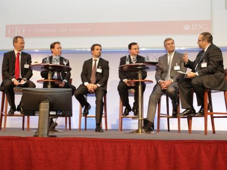 Was muß ein CIO können? Diese Frage diskutierten auf den Hamburger Strategietagen Horst Ellermann, Sven Michaelis, Sven Schatteberg, Edgar Kirchmann, Jan Cron und Helmut Krcmar. (v.l.n.r.)