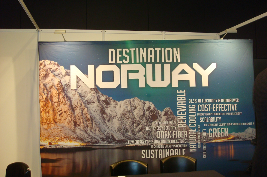Norwegen punktet als RZ-Standort mit kühler Luft und reichlich erneuerbarer Wasserenergie. 