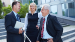 Zwischen Interesse und Selbstmarketing: Karrierefaktor Small Talk - Foto: Robert Kneschke - Fotolia.com