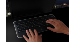Logitech: Wireless Illuminated Keyboard K800 erkennt Hände