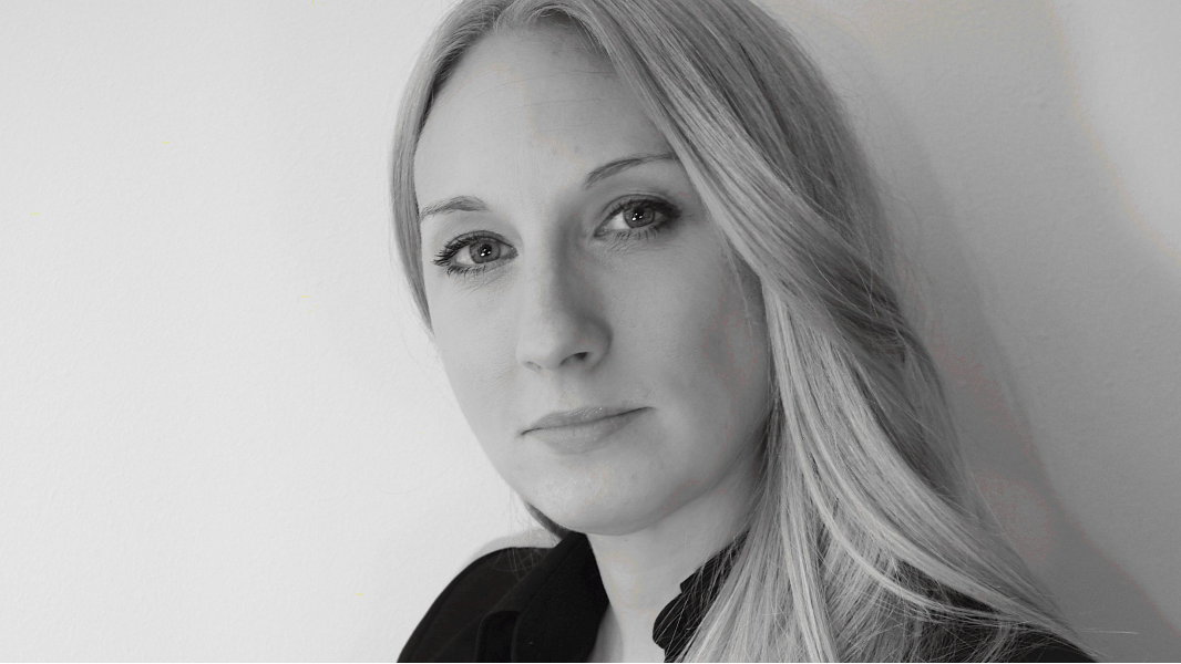 Diplom-Betriebswirtin (FH) Sabrina Müller ist Head of Business Unit Small & ...