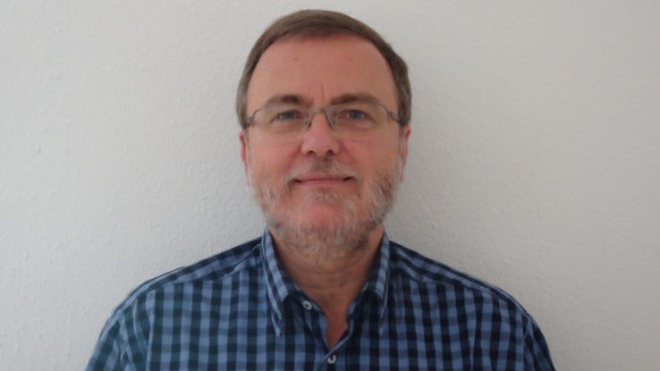 <b>Michael Royar</b> ist Geschäftsführer der eXirius IT-Dienstleistungs GmbH und ... - 738x415_f5f5f5