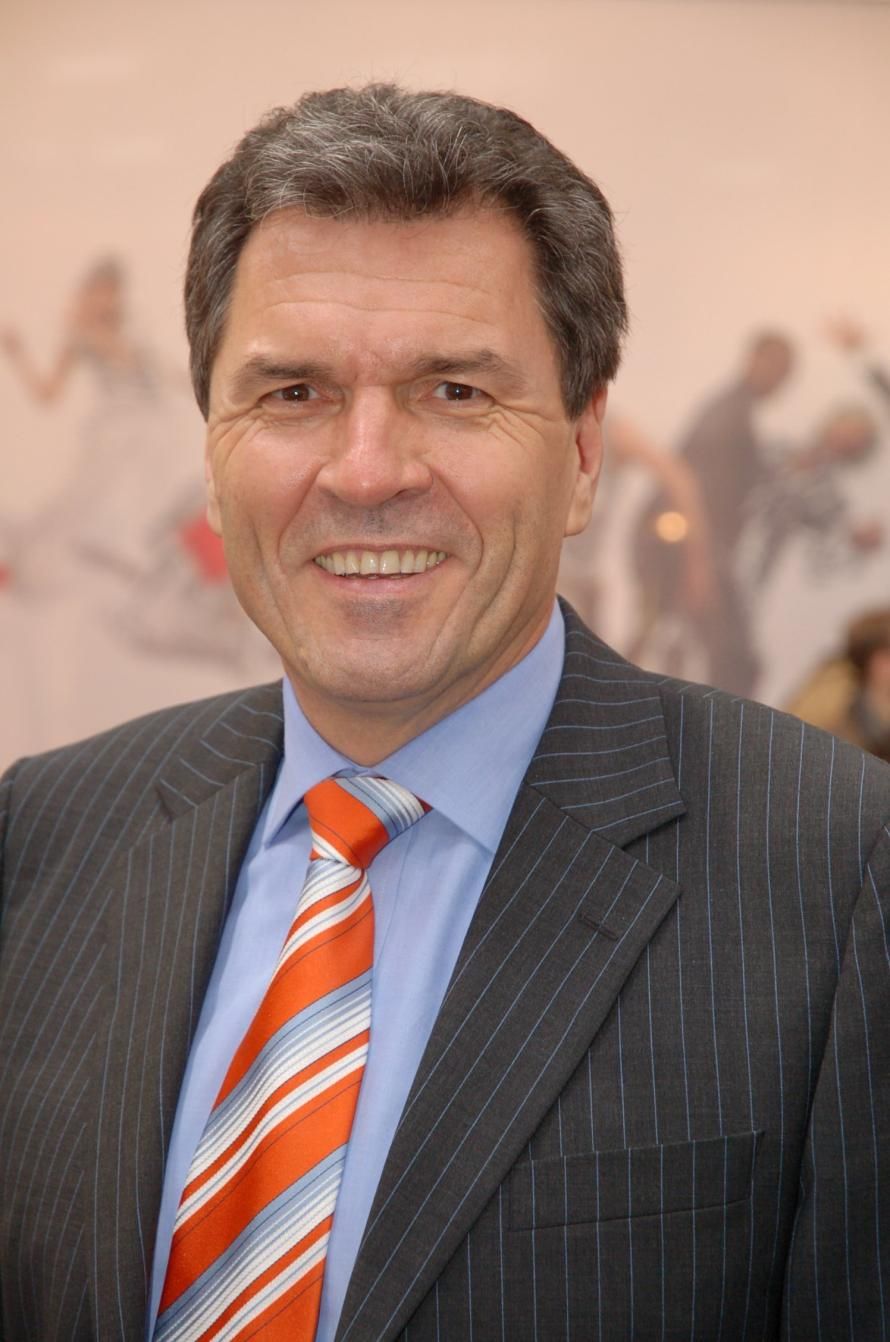SAP-Vorstand Claus Heinrich wünscht sich mehr Begeisterung von Mitarbeitern.