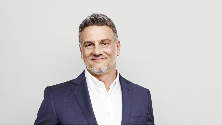 CIO des Jahres 2022 - Großunternehmen - Finalist: CIO Thomas Buck trennt Vitesco von Continental