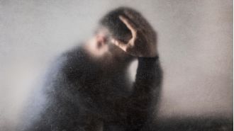 Podcast Burnout: Wenn alles über den Kopf wächst - Foto: Jakub Krechowicz - shutterstock.com