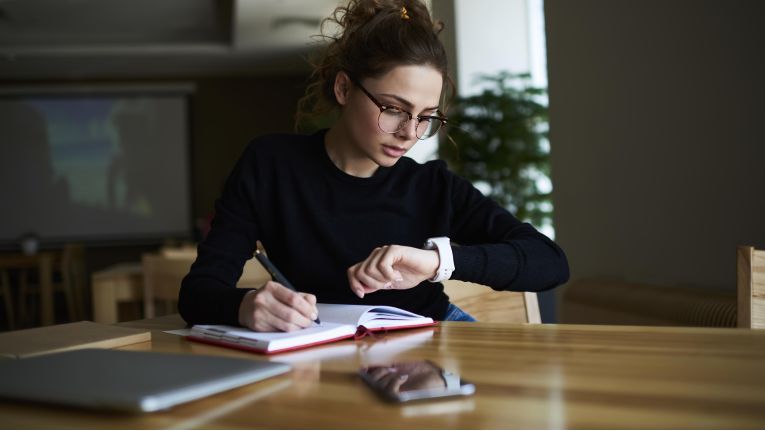 Produktivität steigern für Freelancer: 8 Tools, die IT-Freiberuflern Zeit sparen