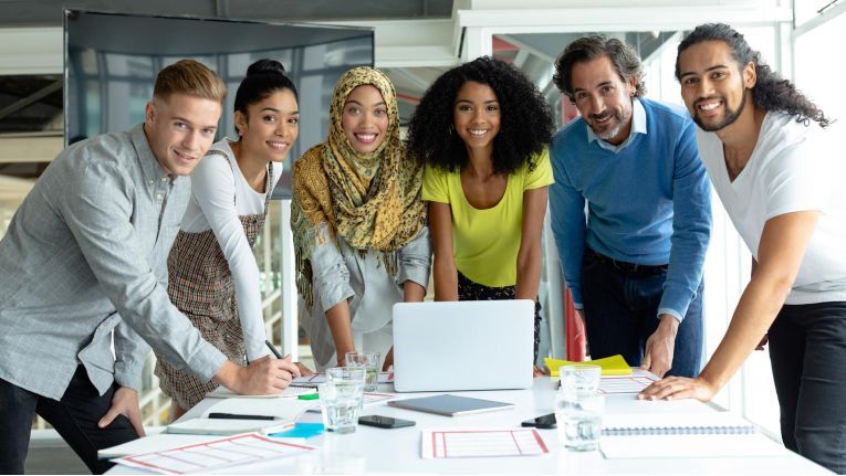 Glassdoor-Ranking: IT-Branche ist Diversity-Spitzenreiter